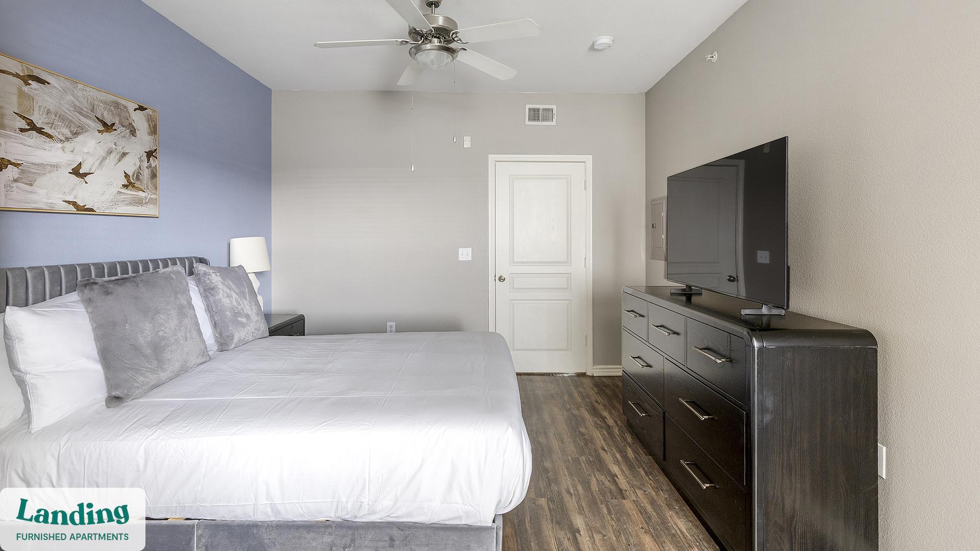 Building Photo - 15777 Quorum Dr