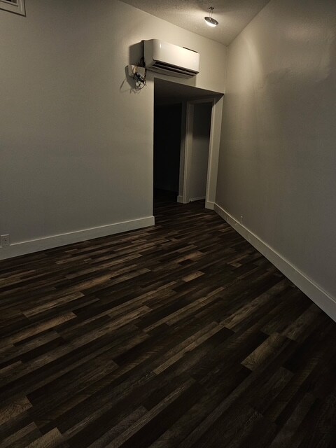 Building Photo - 228 Cedar St