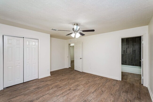 Building Photo - 34306 Conroe Huffsmith Rd