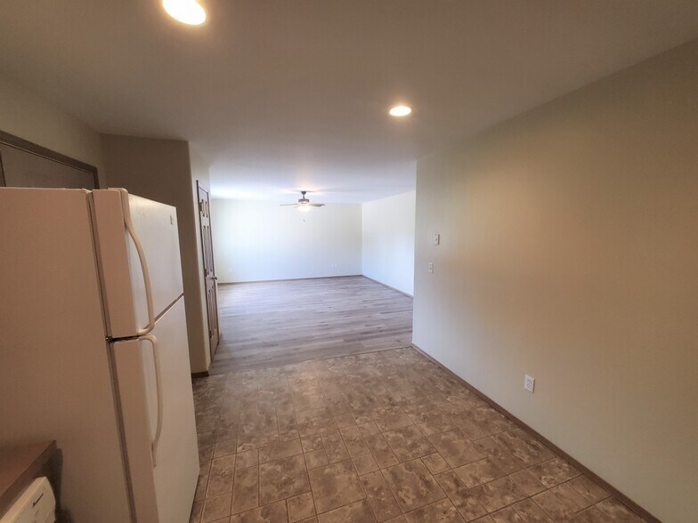 Building Photo - 522 Woodland Ave