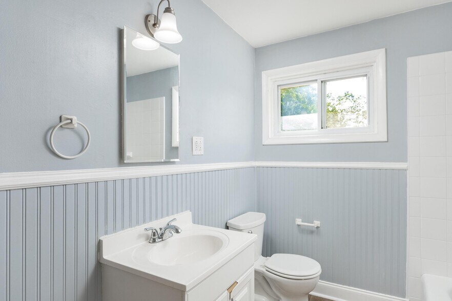 Building Photo - 301 Wygoda Cir