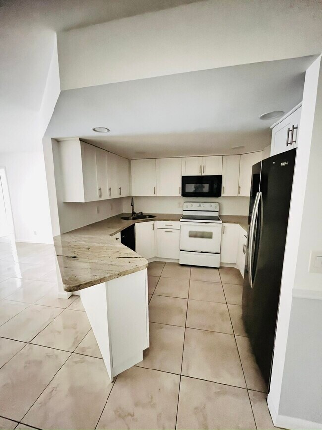 Building Photo - 6520 Chasewood Dr