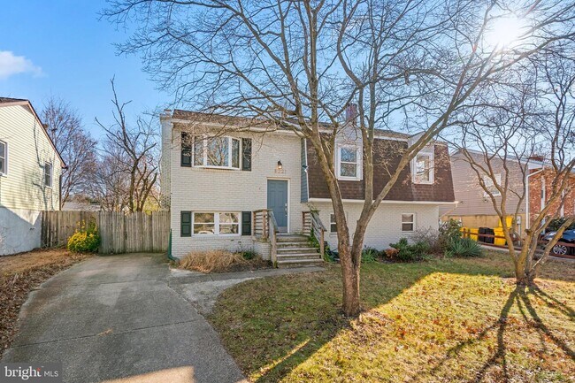 Building Photo - 8221 Millfield Ct