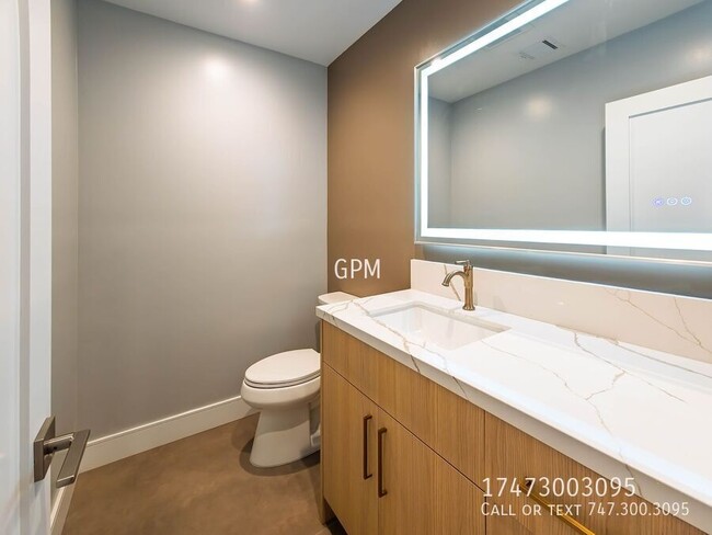 Building Photo - 6454 Gentry Ave