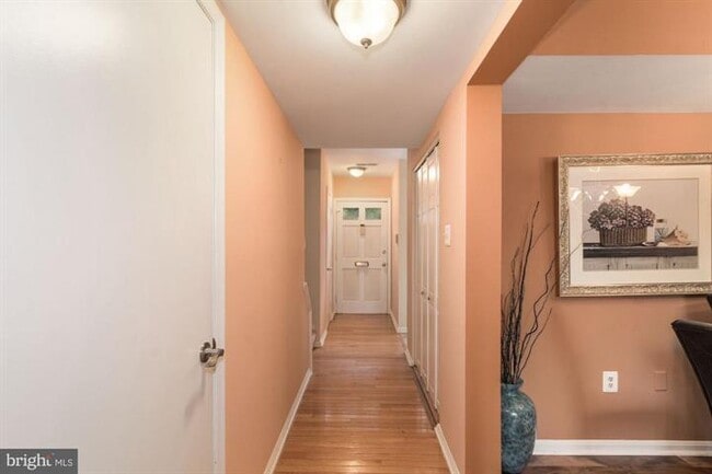 Building Photo - 4916 Van Masdag Ct