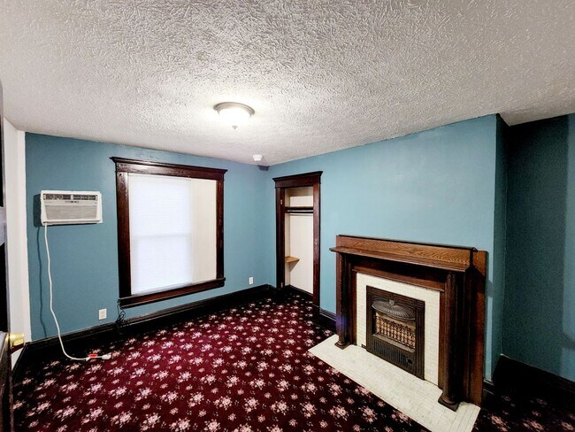 Building Photo - 400 Fife Ave