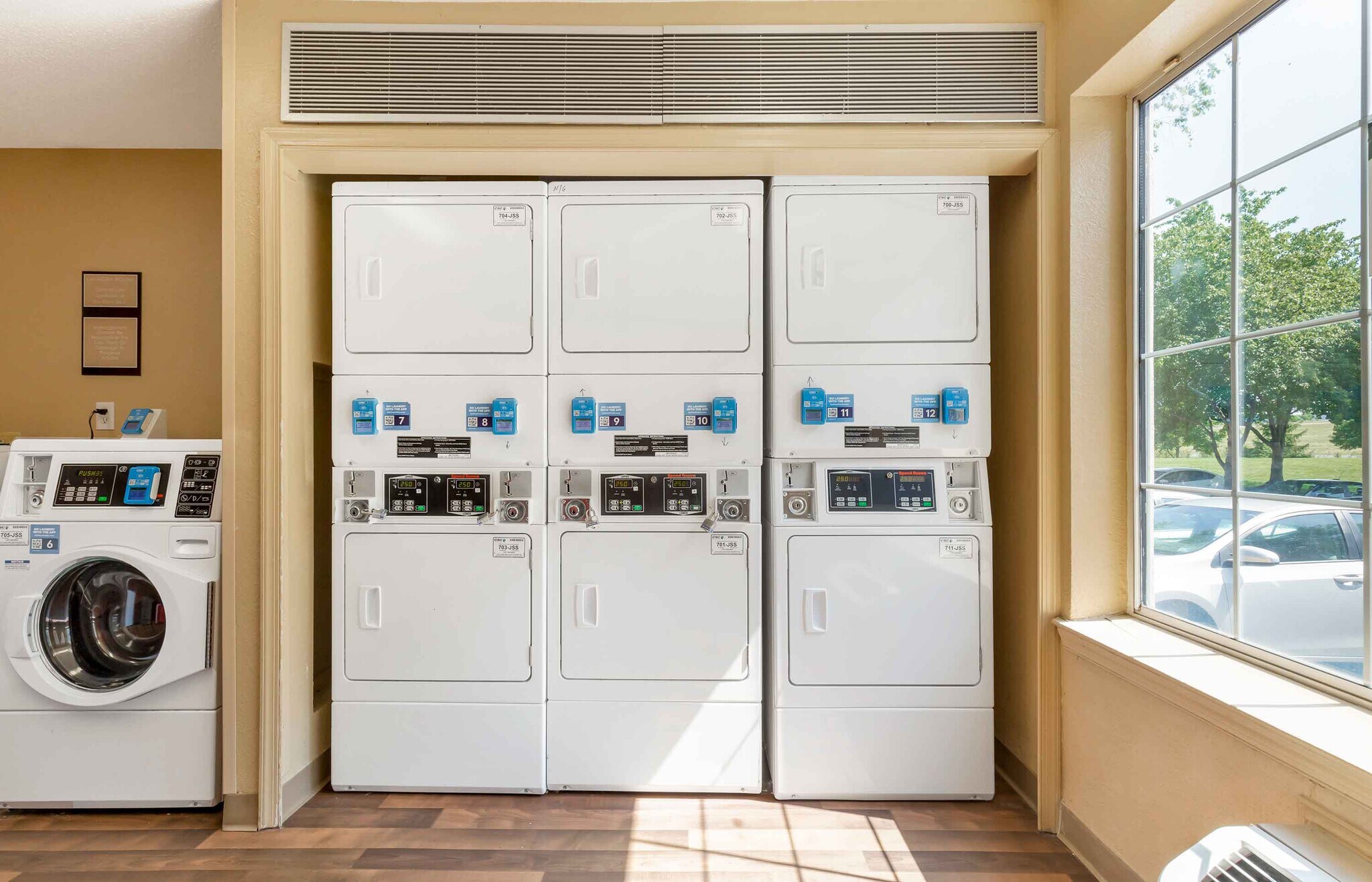 Building Photo - Furnished Studio-Washington, D.C. - Sterling - Dulles