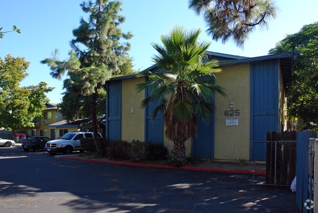 Building Photo - 625 Van Houten Ave