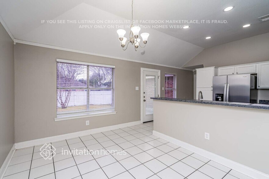 Building Photo - 8210 Quail Hollow Ct