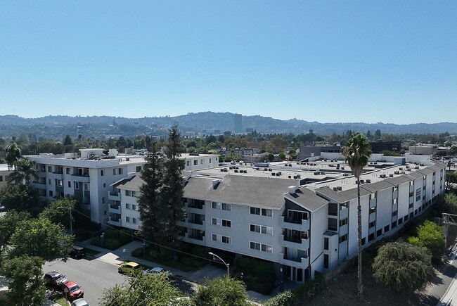 Building Photo - The Village at Toluca Lake