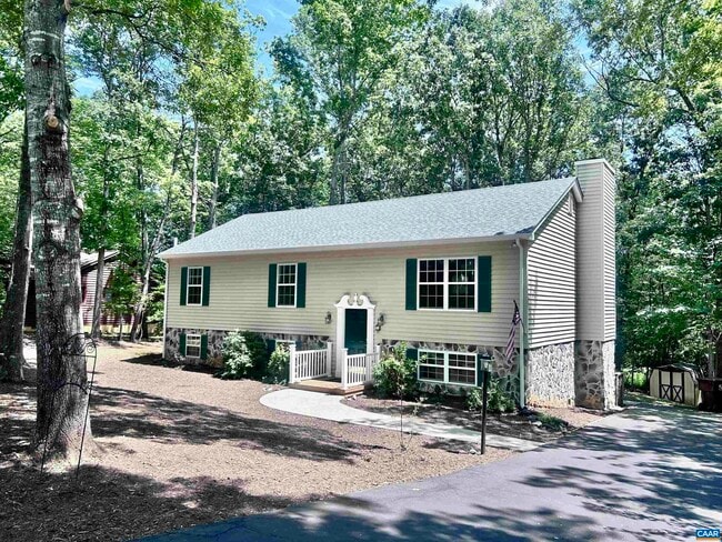 Primary Photo - 7 S Bearwood Dr