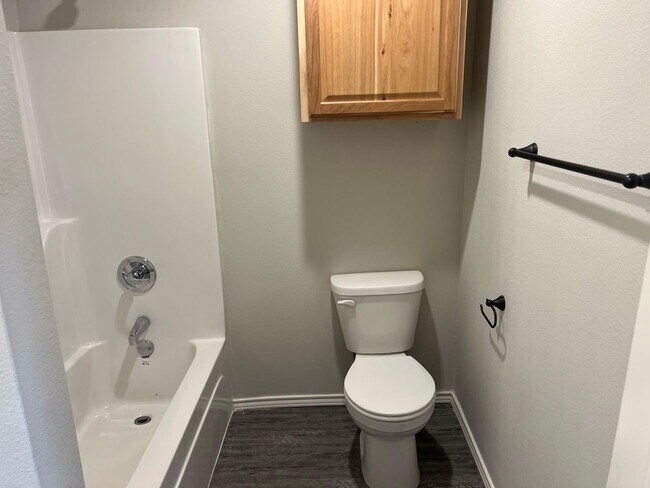 Building Photo - 7441 4th St