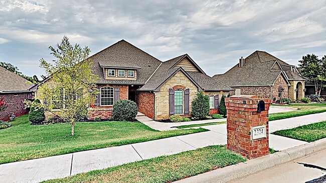 Building Photo - Stunning 5 Bedroom In Edmond With Bonus Room and Study