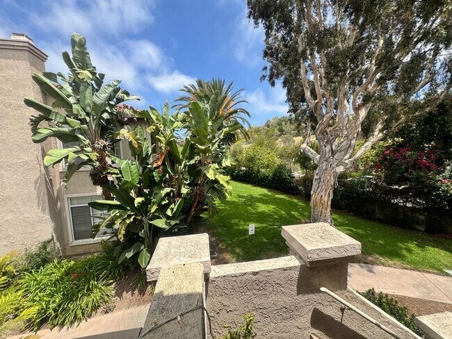 Building Photo - 3416 Cameo Dr