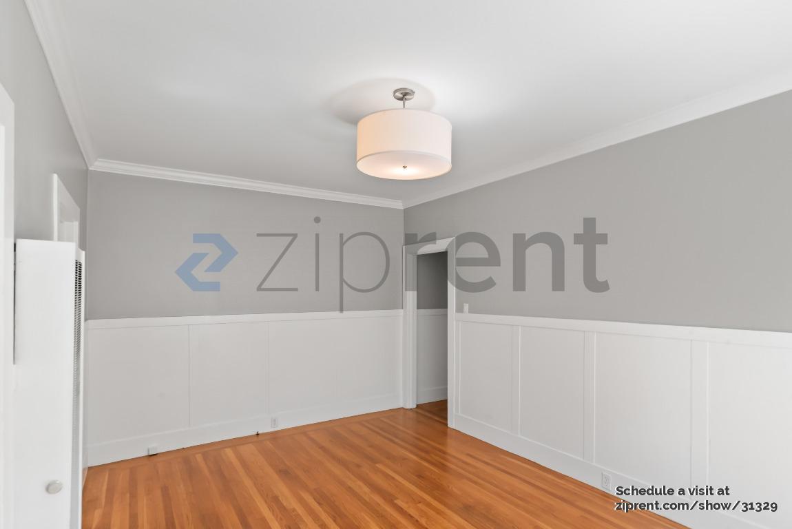 Building Photo - 216 Emerson St