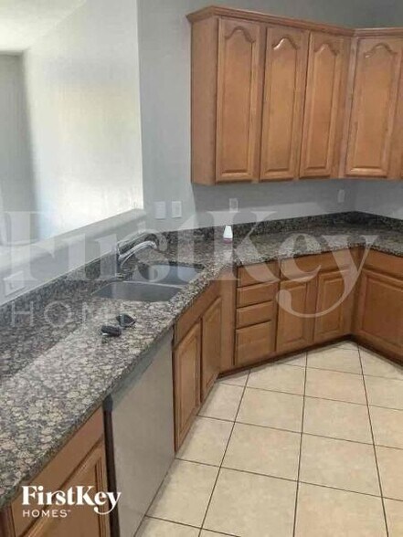 Building Photo - 17623 W Cavedale Dr