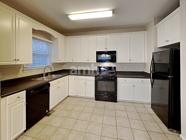 Building Photo - 904 Spring Harbor Ridge