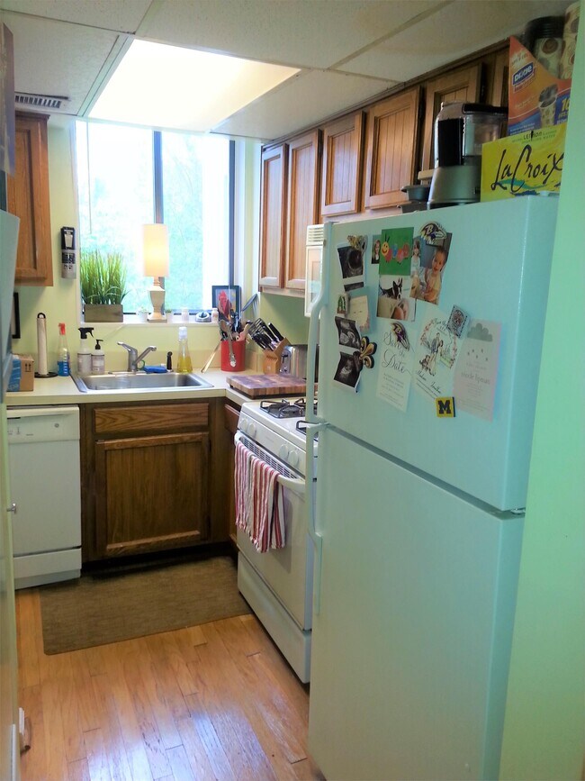 Building Photo - 2605 39th St NW