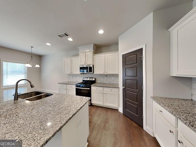 Building Photo - 1672 Lapland Dr