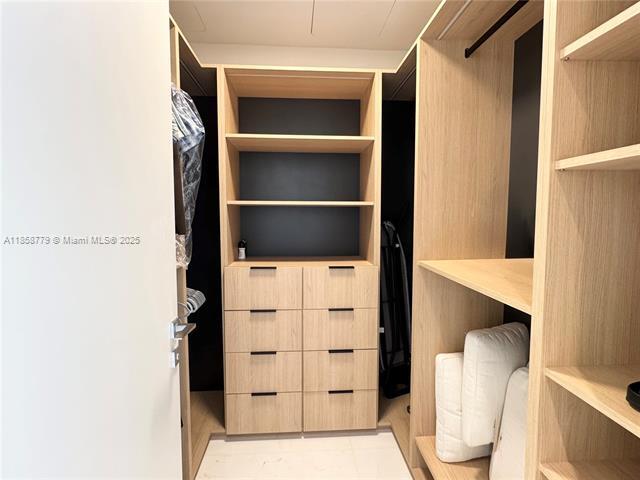 Building Photo - 300 Biscayne Boulevard Way