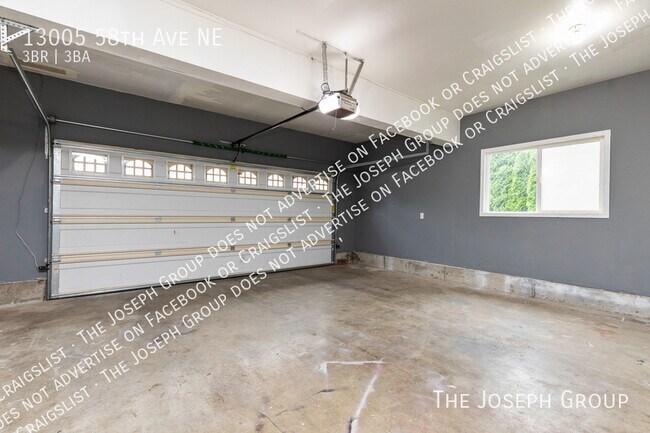 Building Photo - 13005 58th Ave NE