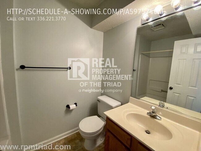 Building Photo - Available Soon -Updated 2BR/2BA Condo in M...