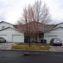 Building Photo - 2 Bed/2.5 Bath Unit Convenient to Old Mill - Doanna Way