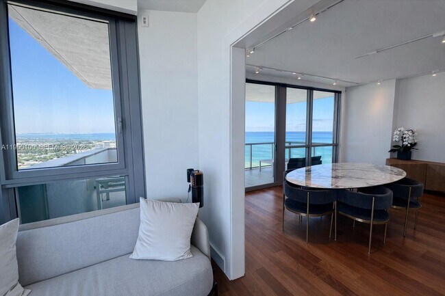 Building Photo - 101 20th St