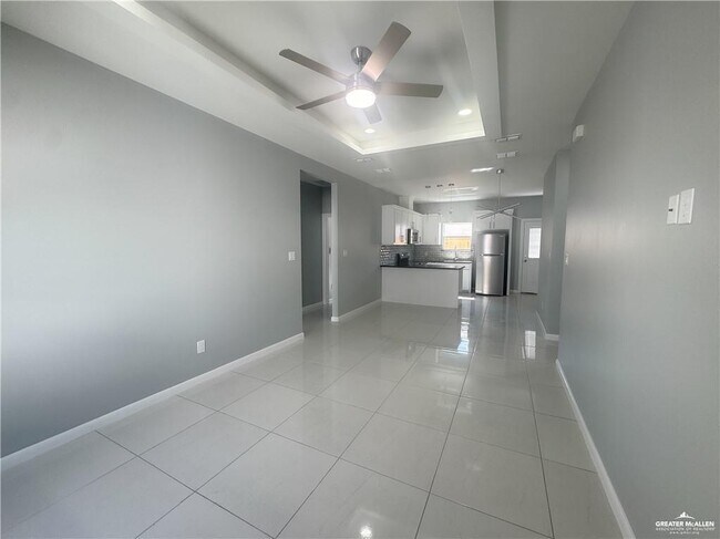 Building Photo - 10 San Andres