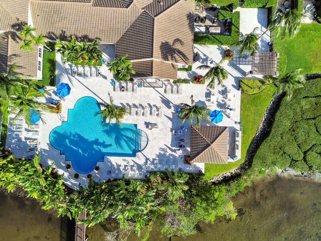 Building Photo - 3606 S Ocean Blvd