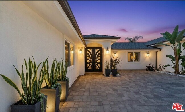 Building Photo - 6243 Berquist Ave