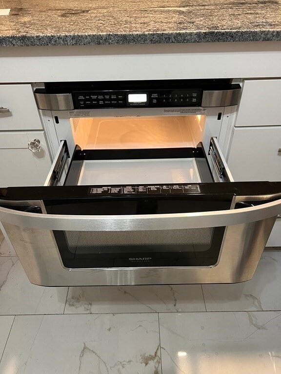 Building Photo - 24-26 Inman St