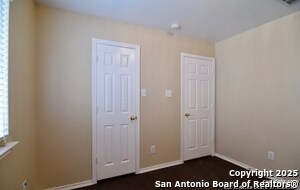 Building Photo - 9011 Hilltop Crossing Dr