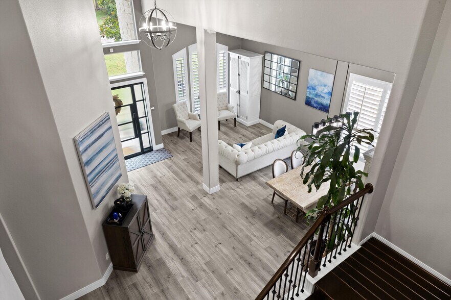 Formal Rooms - 291 Torrington Dr