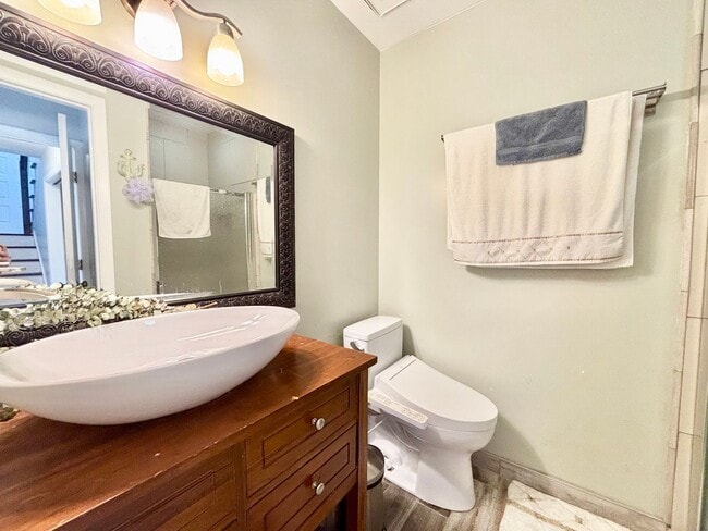 Building Photo - Stunning Virginia Beach Condo with Waterfr...