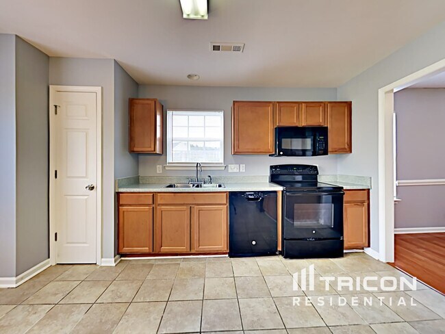 Building Photo - 1106 Delander Ln