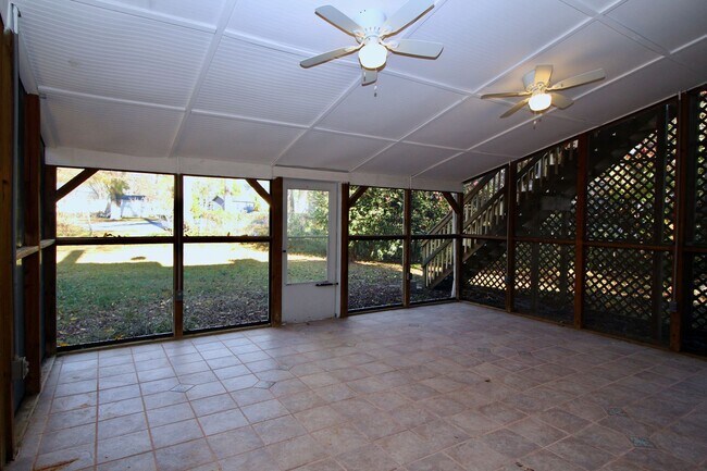 Building Photo - Exclusively Offered by Muse Realty Rentals, LLC