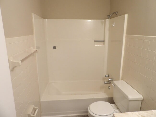 Building Photo - 432 Harrodsburg Ln