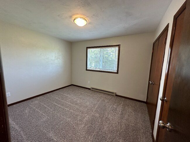 Building Photo - 6995 W 200 N