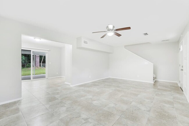 Building Photo - 2606 Hugh Edwards Dr