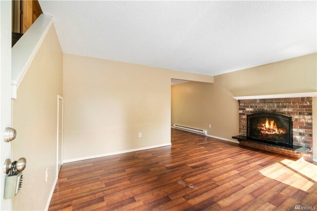 Building Photo - 4104 7th St SW