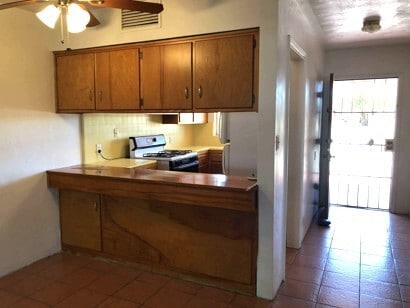 Building Photo - Central 2 Bedroom 2 Bath Home Duplex near ...