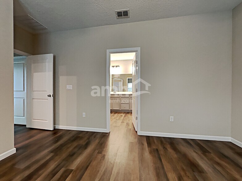 Building Photo - 86 Spruce Point
