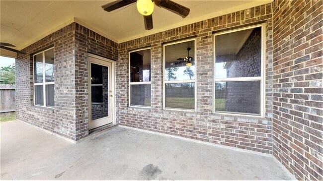 Building Photo - 16807 Chapman Lake Ct