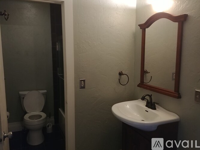 Building Photo - 27 Balsam Ct