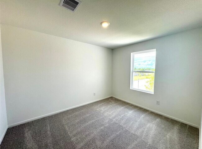 Building Photo - 28763 Texas Plns Dr