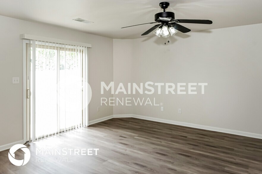 Building Photo - 120 Darrow Creek Dr
