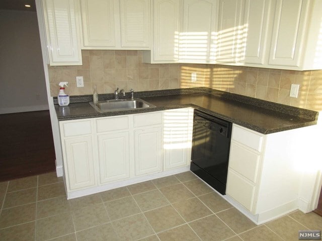 Building Photo - 320 Anderson Ave