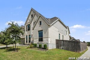 Building Photo - 9003 Raven Pointe