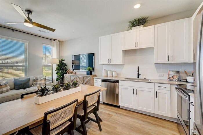 Building Photo - 4601 Tiberius Dr